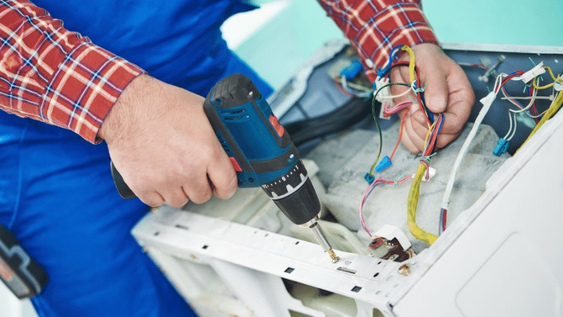 Altındağ Arçelik Arçelik çamaşır makinesi kart tamiri – Su almama arızası orijinal parça ile giderildi. - Teknik servis örneği